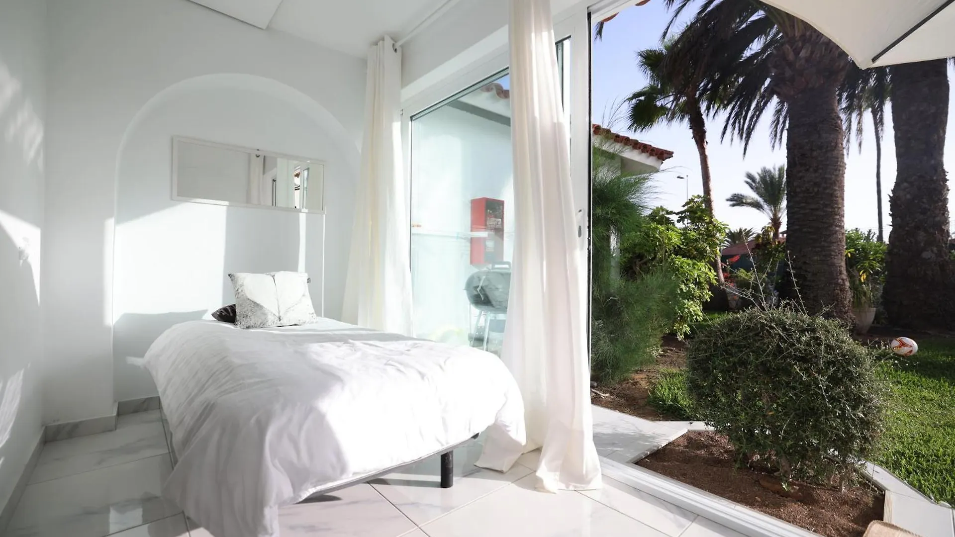 Sun Club Playa Del Ingles Hotel 3*, Playa del Ingles (Gran Canaria) Spain